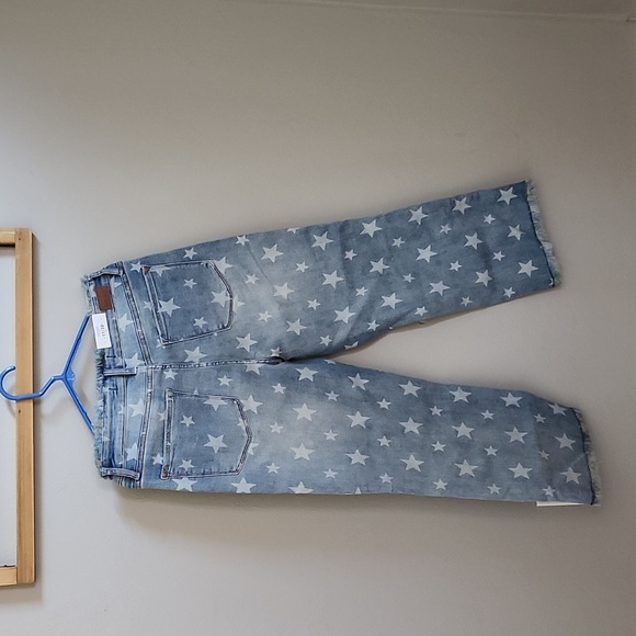 New with tags size 11/30 Judy Blur Star cropped straight jeans - Picture 3 of 4